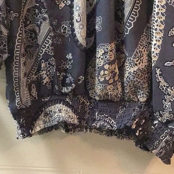 Ladies’ blouse - Picture 3 of 4